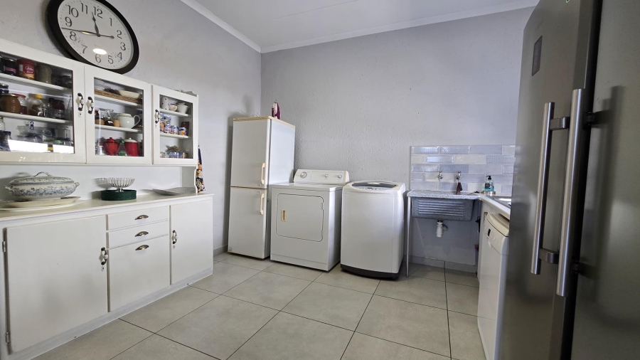 3 Bedroom Property for Sale in Da Gama Bay Western Cape